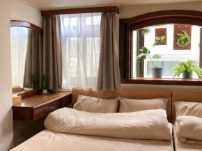Slowtree Apartment